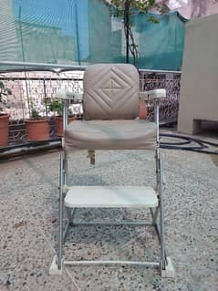 Child dining chair