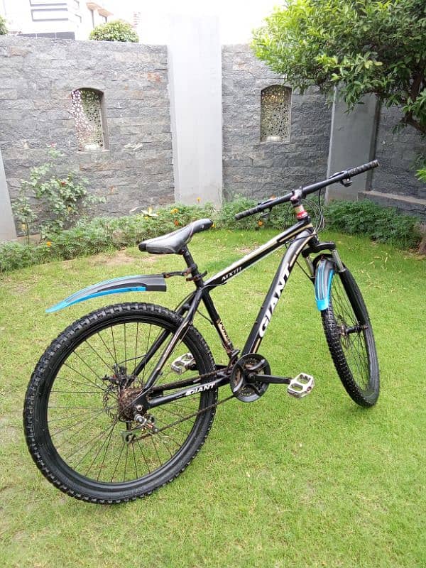 Gears Disc brakes or front shawkhs wali cycle size 26 1