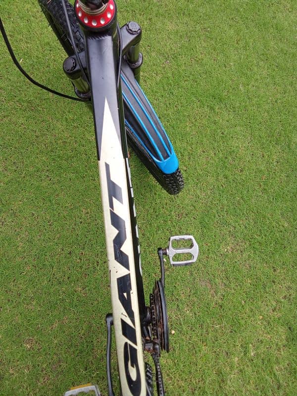 Gears Disc brakes or front shawkhs wali cycle size 26 2