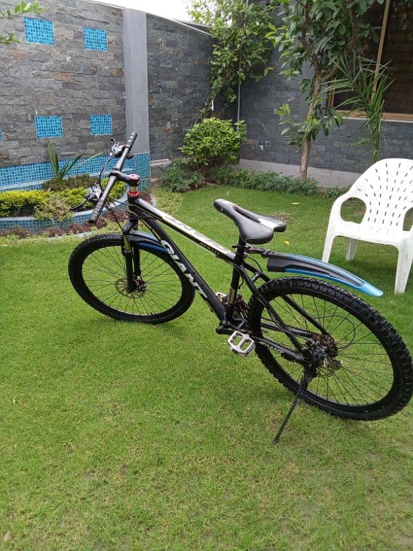 Gears Disc brakes or front shawkhs wali cycle size 26 5