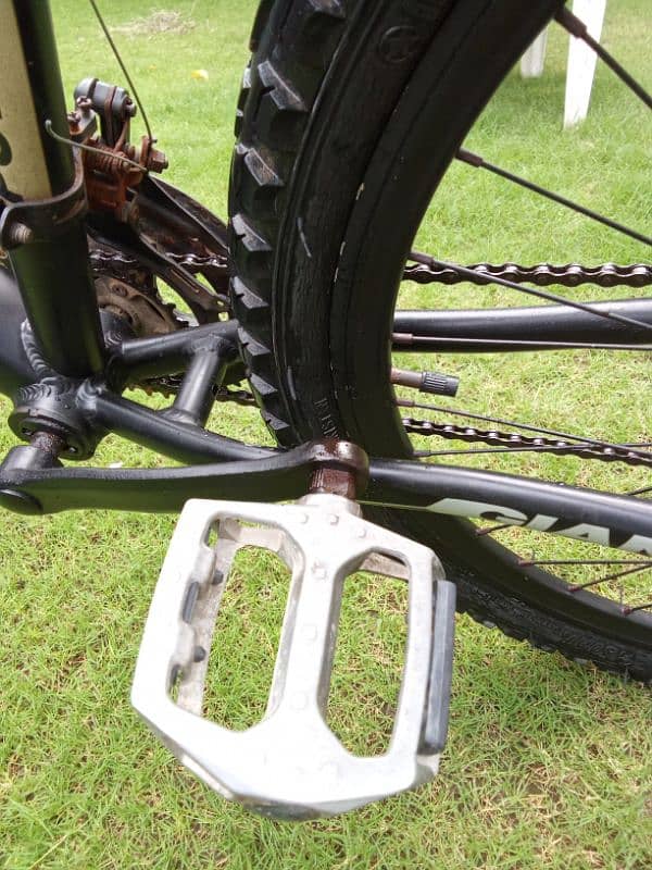 Gears Disc brakes or front shawkhs wali cycle size 26 6
