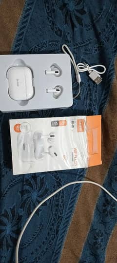 Earbuds