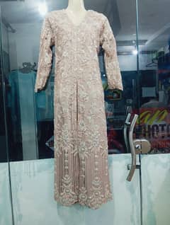 3 piece fancy new suit in medium size