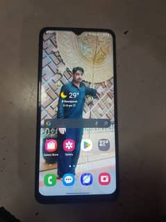 Samsung a12 10 by 10 condition 4 128 no box