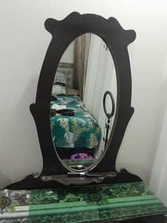 Dressing table