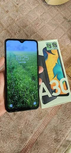 Samsung A30 4gb 64gb in normal condition