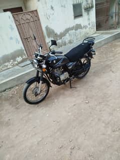 Suzuki GS 150 MODEL 2014.0/3/4/6/2/2/0/4/6/0/3
