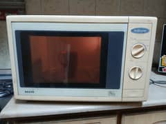Used Microwave oven in very good condition. Single handed Used. Impor