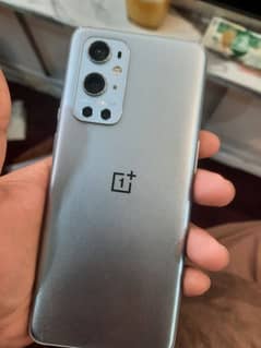 Oneplus 9 pro 8gb ram 256gb rom