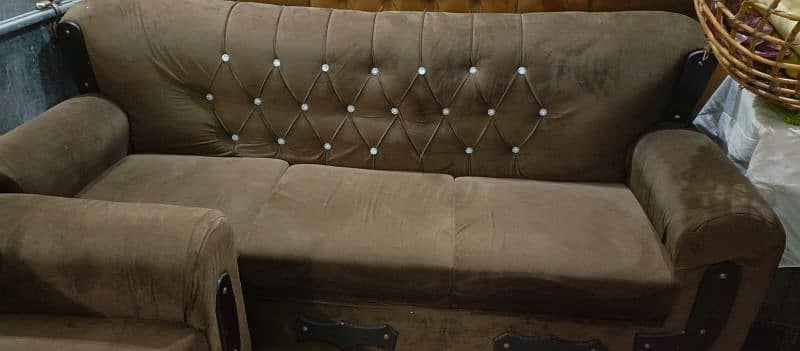 Sofa Set With Center Table 3