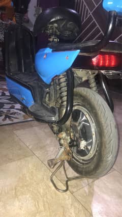 Qcfy Electric scooty 03329200550