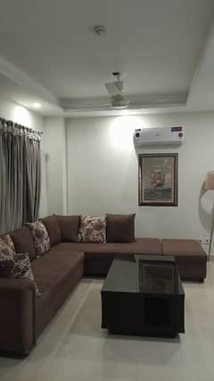 E11 daily basis furnished flat available for rent