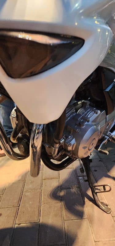 Suzuki Inazuma 250 GW 2014 15