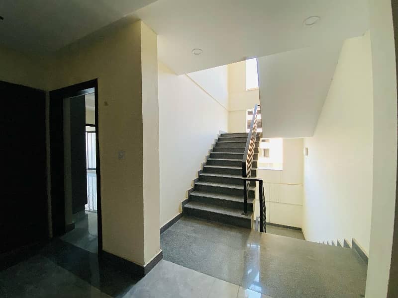 Spacious 2-Bedroom Apartment for Rent Non-Furnished on Prime Location 17