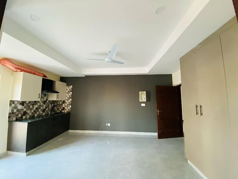 Spacious 2-Bedroom Apartment for Rent Non-Furnished on Prime Location 20