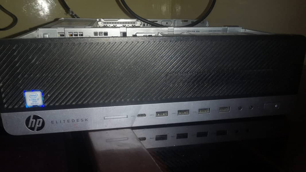 Emphasize the 9th Gen i7 processor, dual storage (SSD + HDD), and any 0