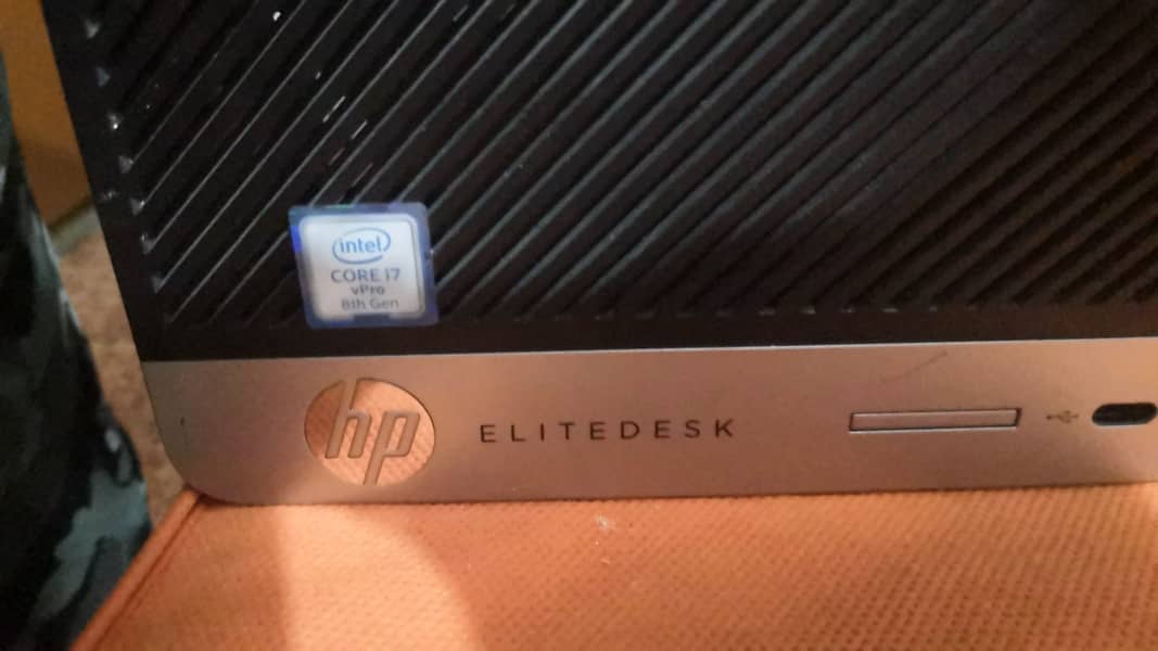 Emphasize the 9th Gen i7 processor, dual storage (SSD + HDD), and any 1