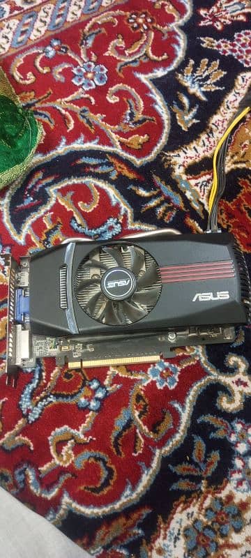 GTX 550ti 1gb DDR 5 192bit 0