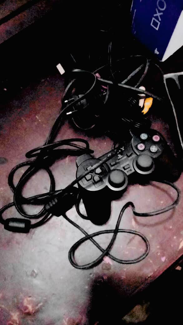 Ps2 Only 2 day use 1 cd gift + only one controller 1