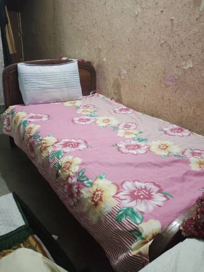 Good Condition 2 Bed hain