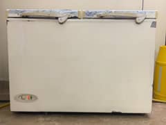 Waves deep freezer