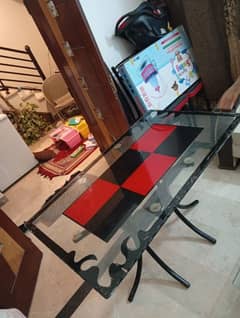 Dining table Iron with top glass. without chairs