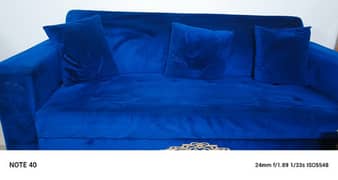 Five seater sofa set for sale in excellent condition