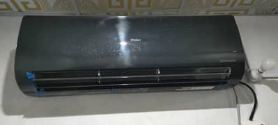 Hair ACDC inverter 1.5 tonHeat and cool Argunt for sale nmb 0322638932