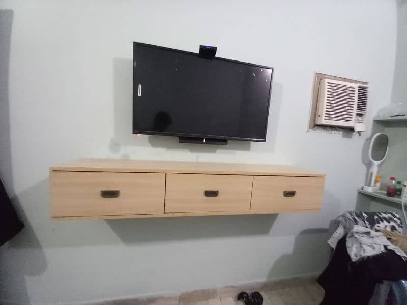 Set Of Samsung led,mounted drawer and android box 7