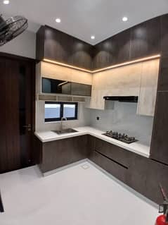 10 Marla Well Maintained Owner Build Lower Portion Available For Rent In DHA Phase 1