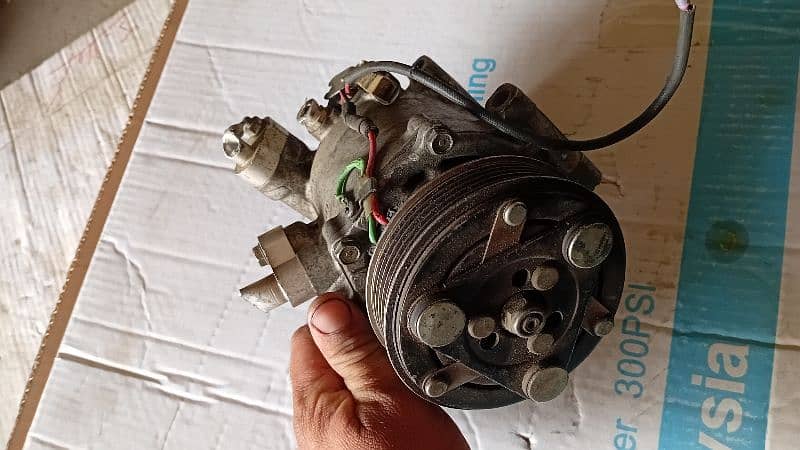 Ac compressor Honda life small pully 1
