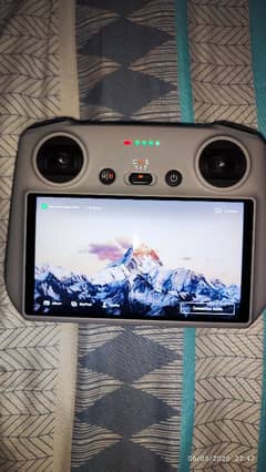 DJI