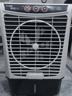 Brand New jumbo size ice box cooler