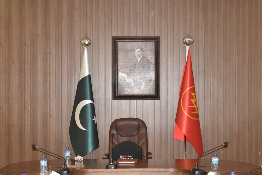 CEO Luxury Pakistan Flag & Custom Logo Table Flag for CEO office Decor 9