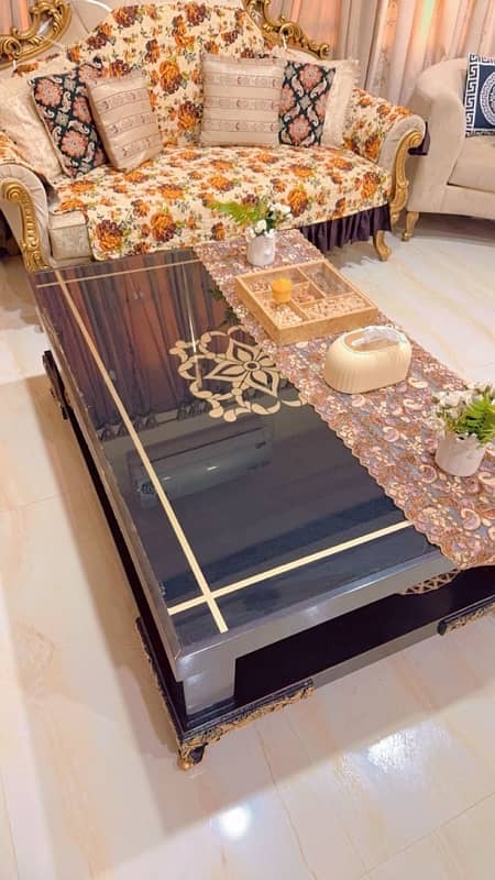 beautiful trending sofa set with centre table 8
