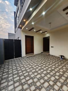 10 Marla 1.5 Story House For Rent