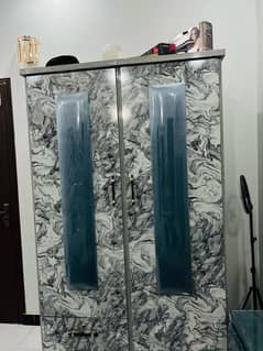 new condition wardrobe only used 2 months