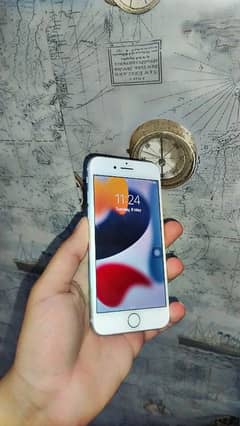 I phone 7 128gb pta approved 03364157372