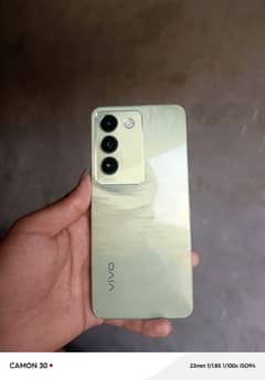 vivo y100