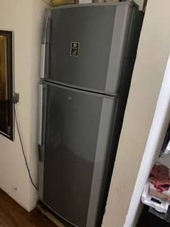 Dawlance Fridge Medium