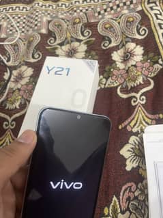 Vivo y21 good condition one hand
