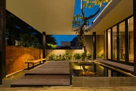 600 Yards 6 Beds Independent Bungalow Located In A Super Secure Locality Behind Karsaz Suitable For Foreigners, Expatriates And C-Suite Executives