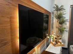samsung led 50" smart cam from UK its 4k led Full optional (call me)