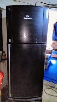 full size fridge hai used Mai hai sale krna chahiti hai ek family