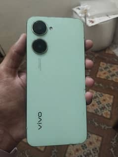 Vivo y03 4+4/64 with box, available in lush condition 1 month warranty