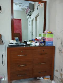 Dressing table
