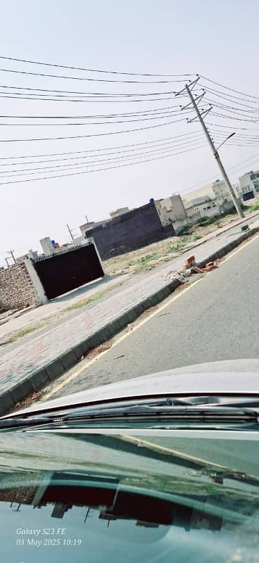 Prime Location 10 Marla Residential Plot Near Park Mosque and Commercial Market for Sale in M Block LDA Avenue 1 Lahore 9