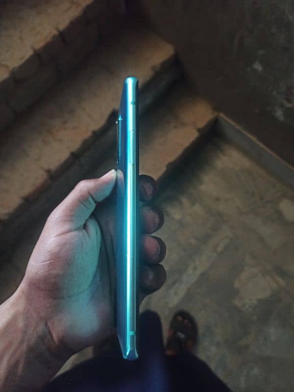 OnePlus 8 Condition 10/10 8+8 Ram or 128 memory dual sim  pta approved 2