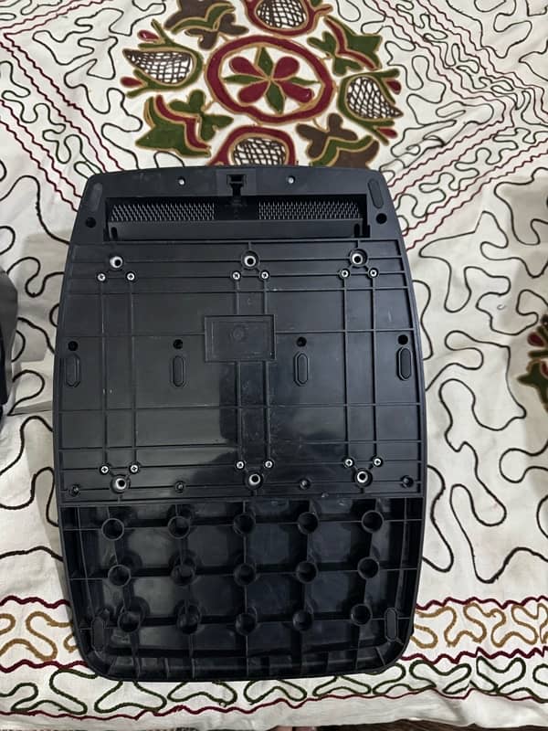 Logitech g920 with shifter almost new mint conditions with stand 18