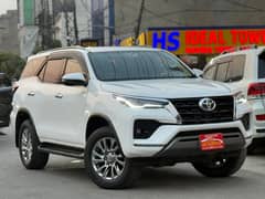 Toyota Fortuner V 2021
